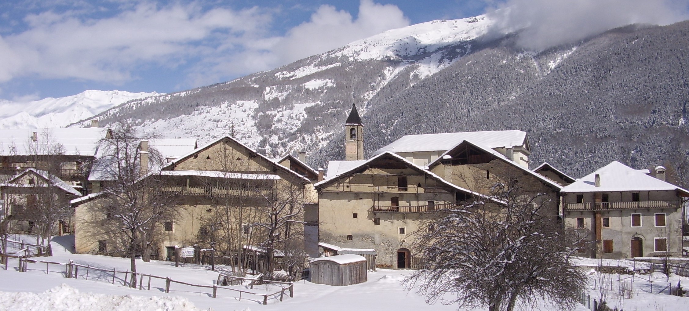 Winter season in Puy