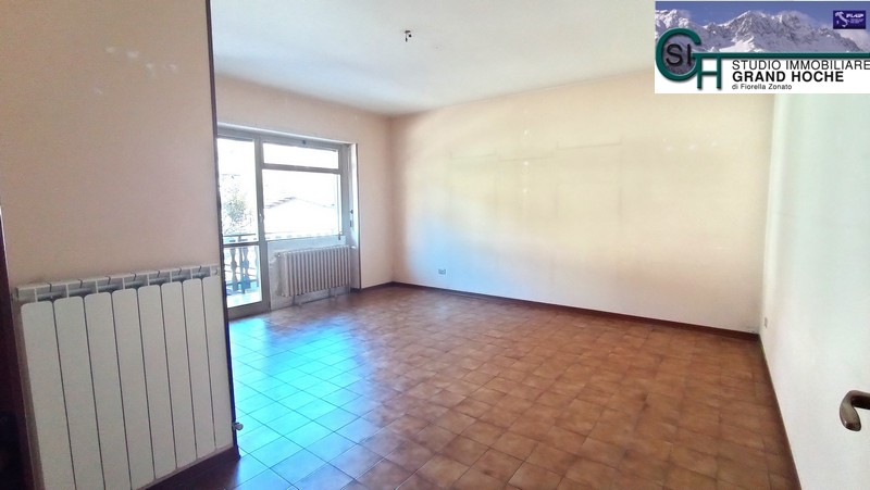 Soggiorno con cucina (4)