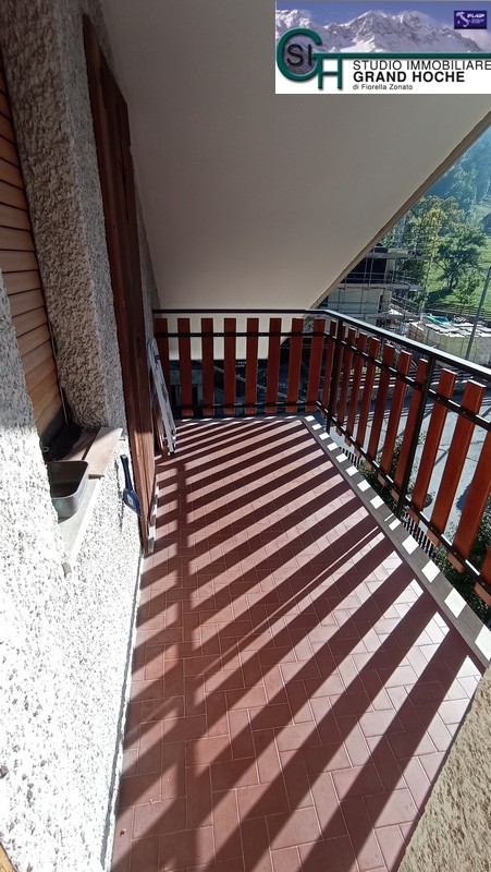 Balcone e panorama (1)