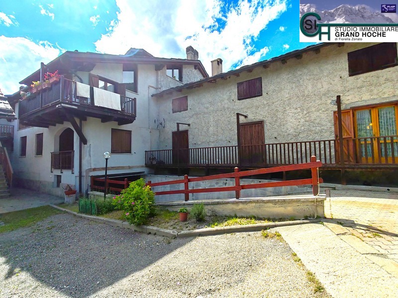 A9 – SAVOULX – AFFITTASI MONOLOCALE MESE DI AGOSTO