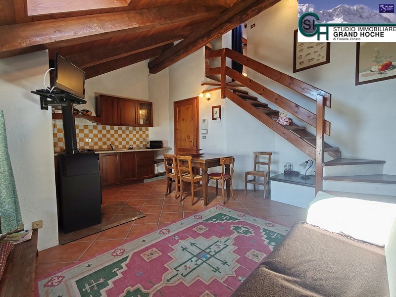 Soggiorno con cucina (1)