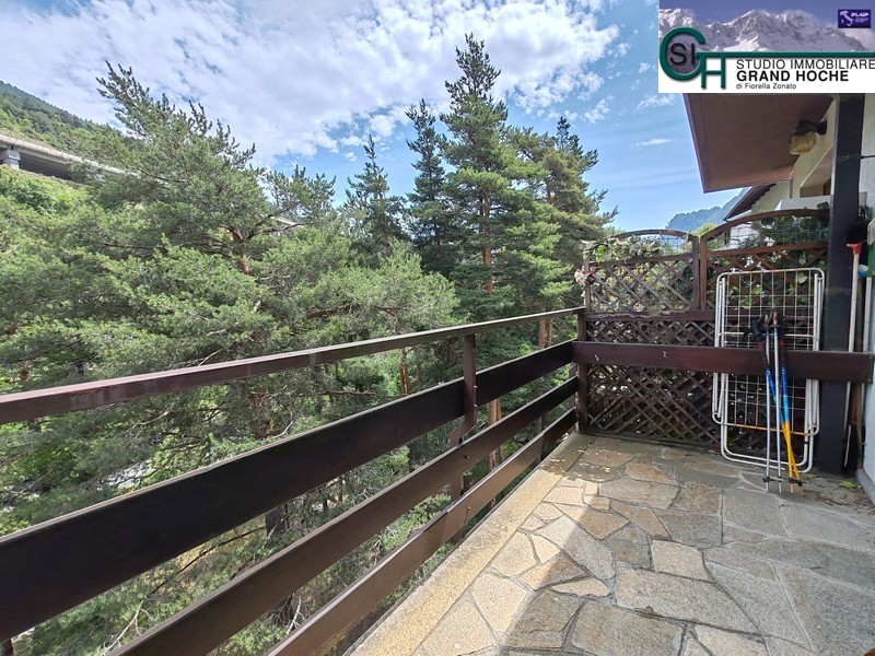 Balcone e panorama (1)