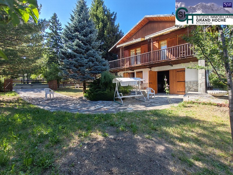 V29 – OULX – VENDESI VILLETTA – CHALET CON GIARDINO PRIVATO