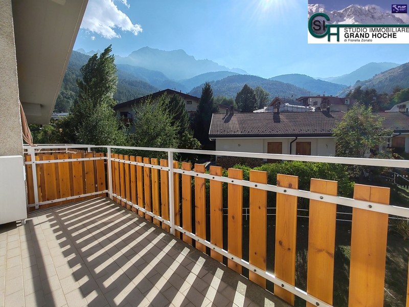Balcone con panorama (1)