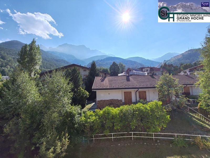 Balcone con panorama (2)