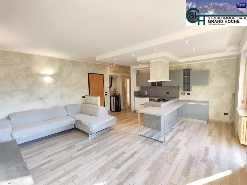 Soggiorno con cucina (10)