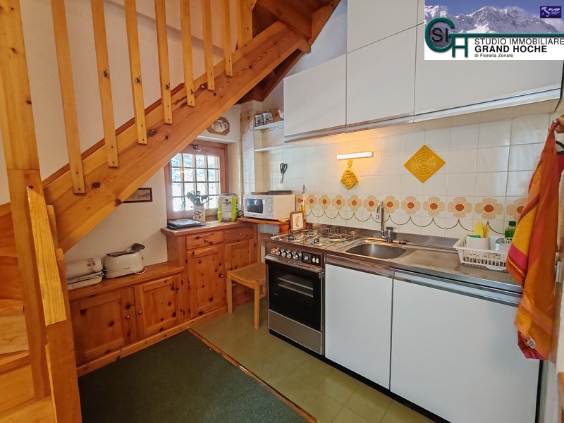 Soggiorno con cucina (9)