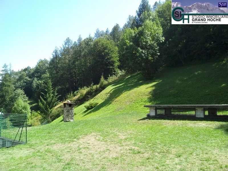 esterni (26) esterni (26)