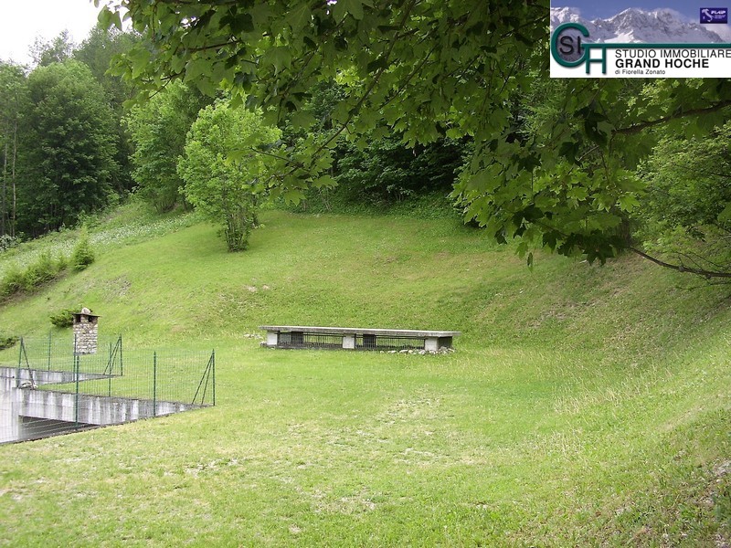 esterni (72) esterni (72)