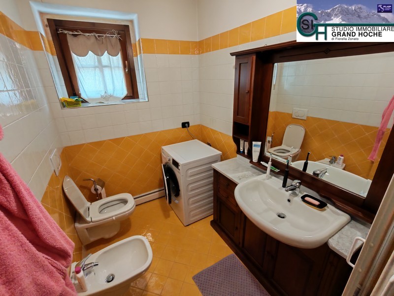 Bagno superiore (1) Bagno superiore (1)
