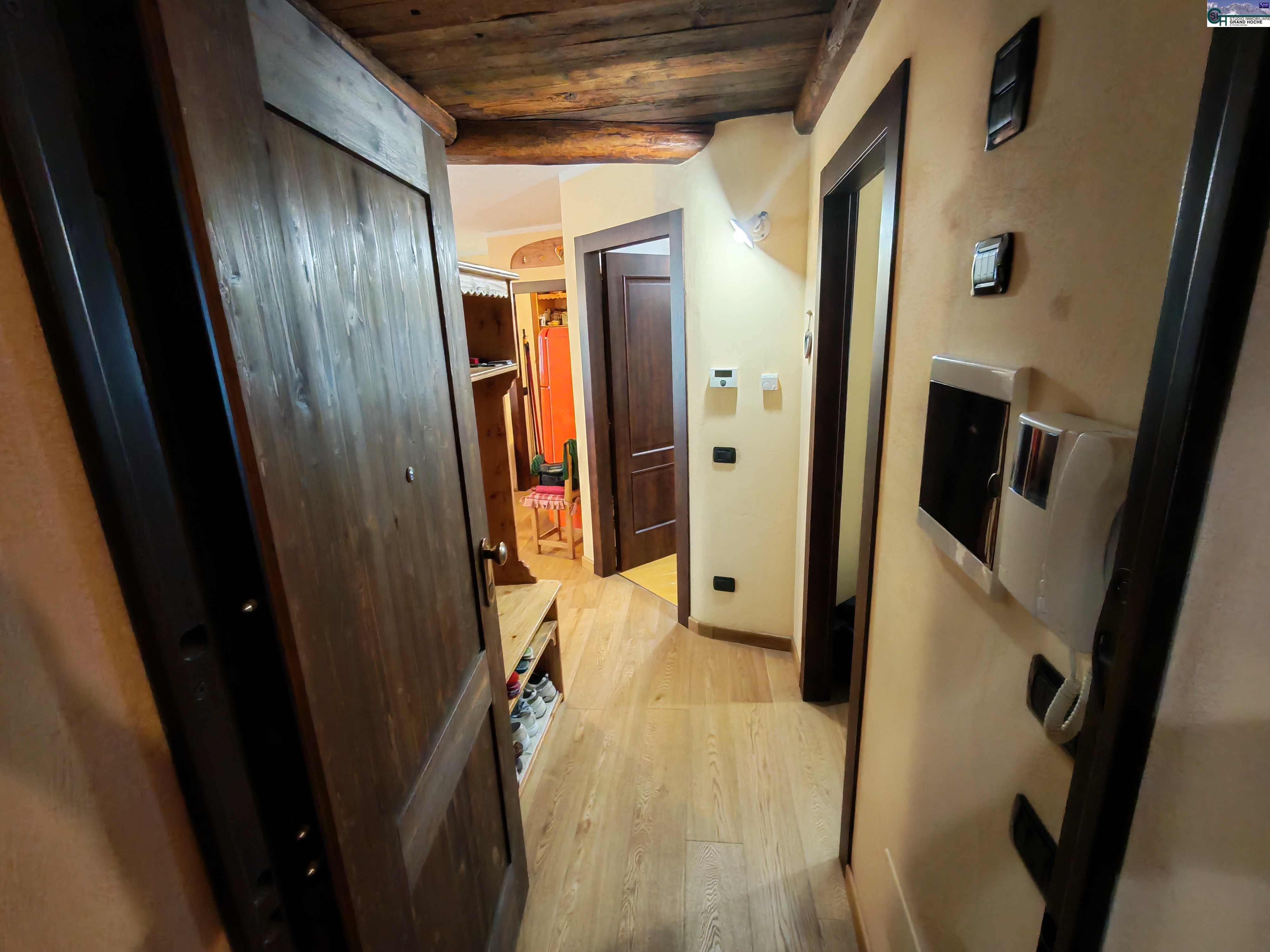 Ingresso (2) Ingresso (2)
